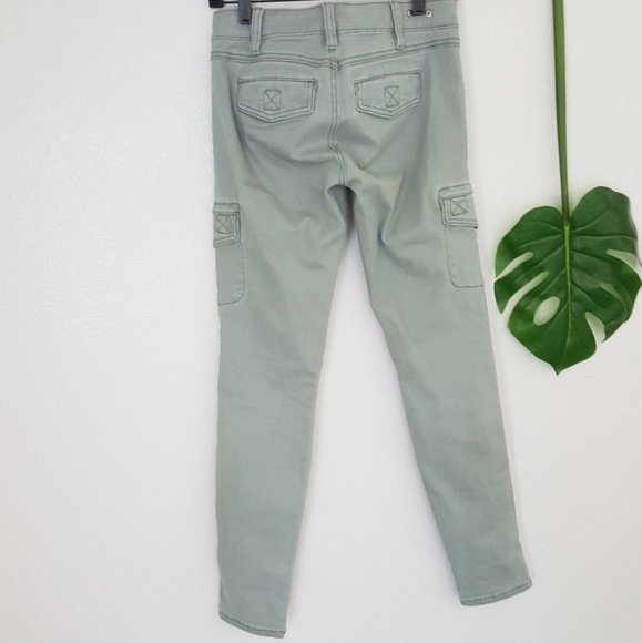 Cabi Celadon Cargo Pants - Picture 7 of 8